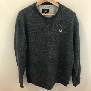 Gray pullover crew neck sweatshirt